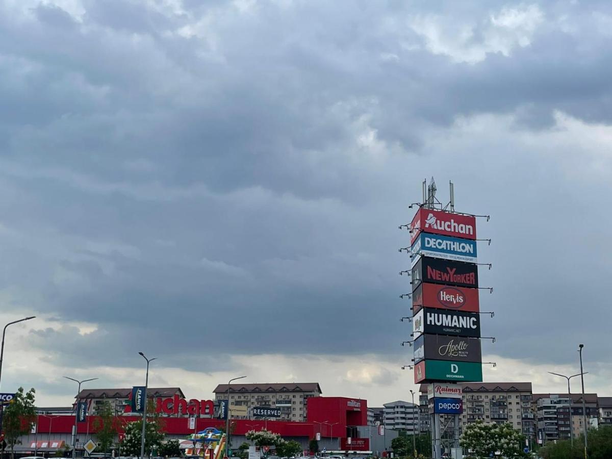 Militari Comfort Studio Roşu Buitenkant foto